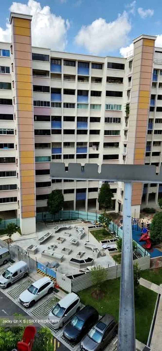 Blk 228 Yishun Street 21 (Yishun), HDB 3 Rooms #568867551